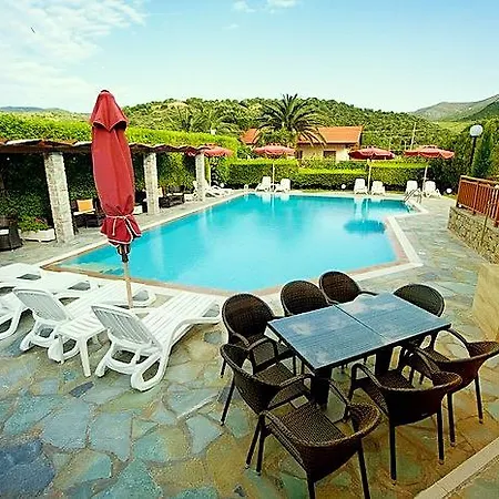 Castello Rosso Hotel