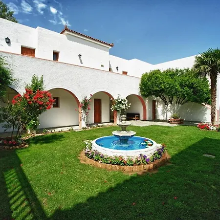 Hotel Castello Rosso Caristo