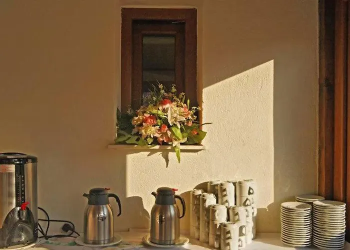 Castello Rosso 3* Κάρυστος