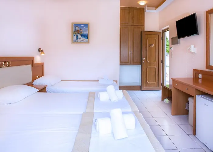 Castello Rosso 3* Κάρυστος